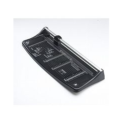 Avery Photo & Paper Trimmer paper cutter 5 sheets