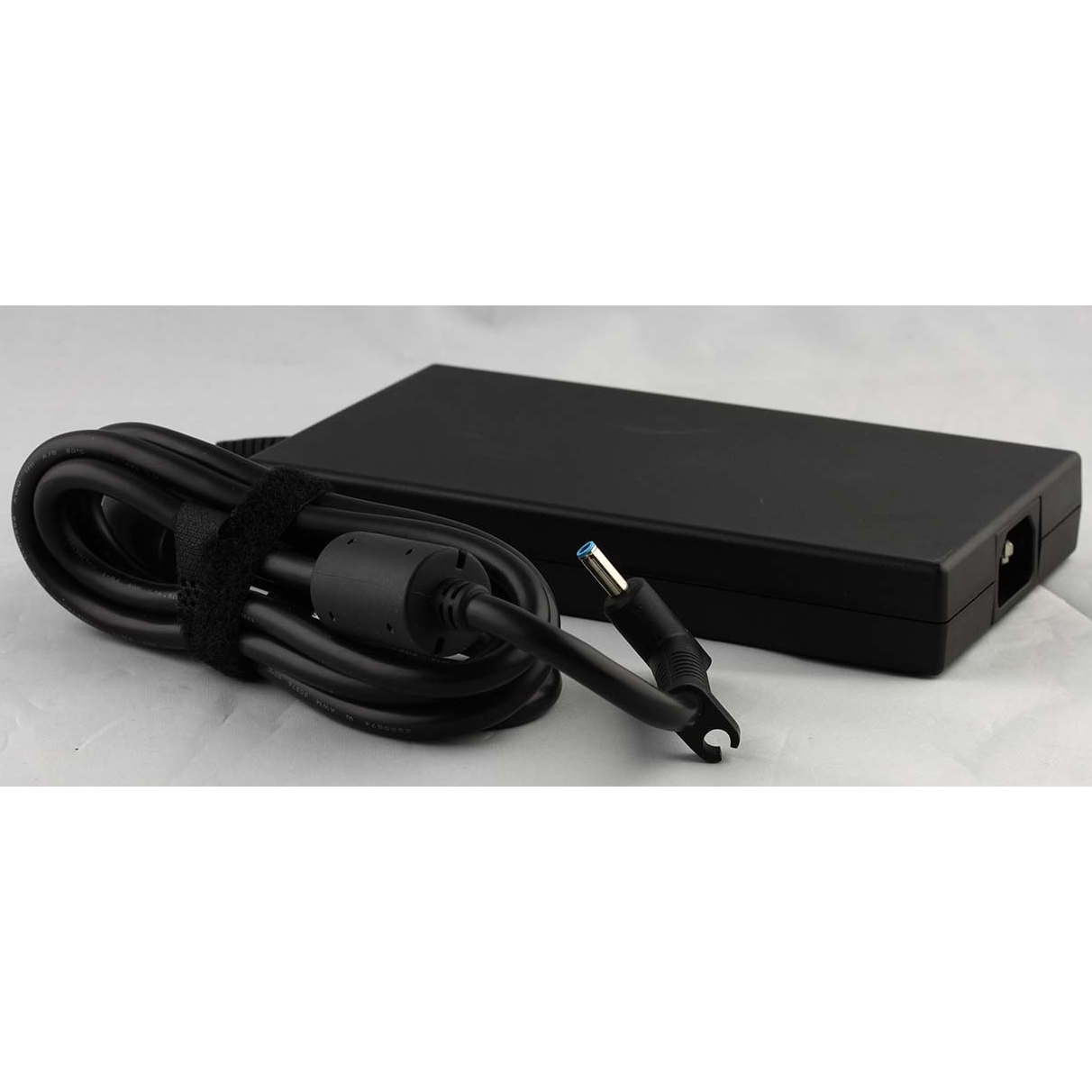 HP 835888-001 power adapter/inverter Indoor 200 W Black