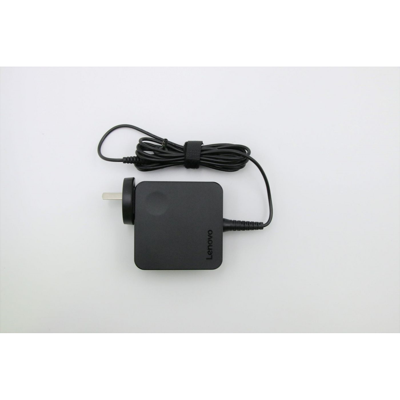 Lenovo AC Adapter 20V 65W includes power cable
