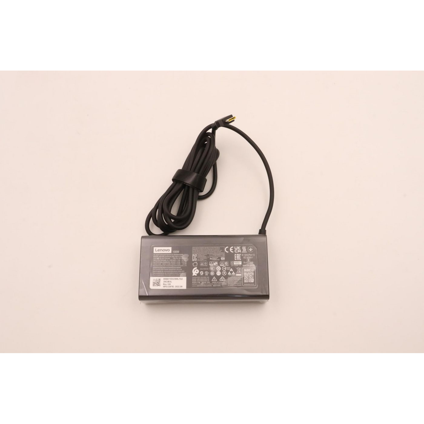 Lenovo AC_ADAPTER PD,100W,20/15/9/5V,3P,WW,LTN - Approx 1-3 working day lead.